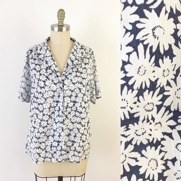 Vintage Tops - Vintage Daisy Print Cotton Button Up Blouse R736